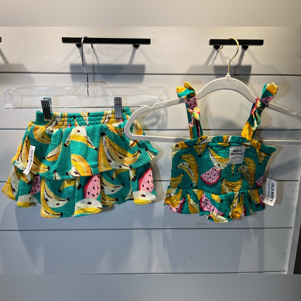 NWT 2 piece bundle Old Navy 12-18 month